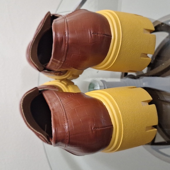 London Rag Croc-Embossed Loafers - Picture 4 of 9